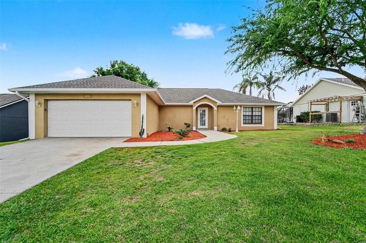 Property Photo:  38820 Berta Drive  FL 33540 