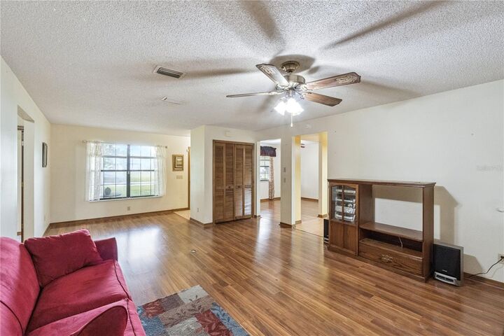 Property Photo:  2867 Longleaf Court  FL 34746 