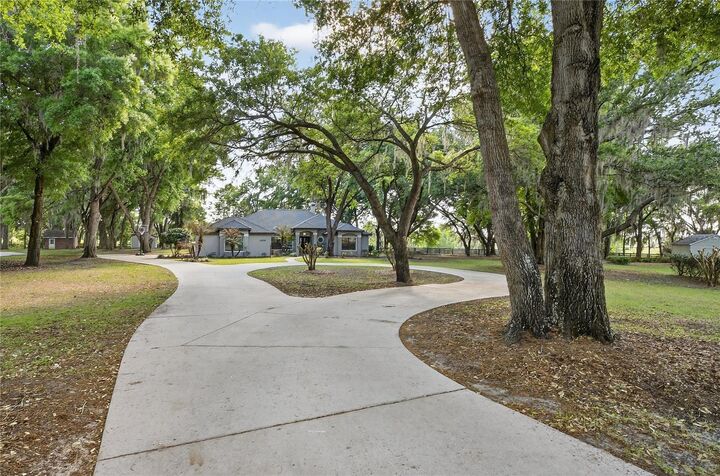 Property Photo:  1324 Otters View Court  FL 34731 