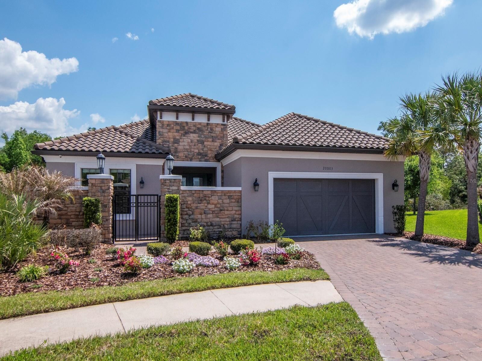 Property Photo: 20003 Umbria Hill Drive FL 33647