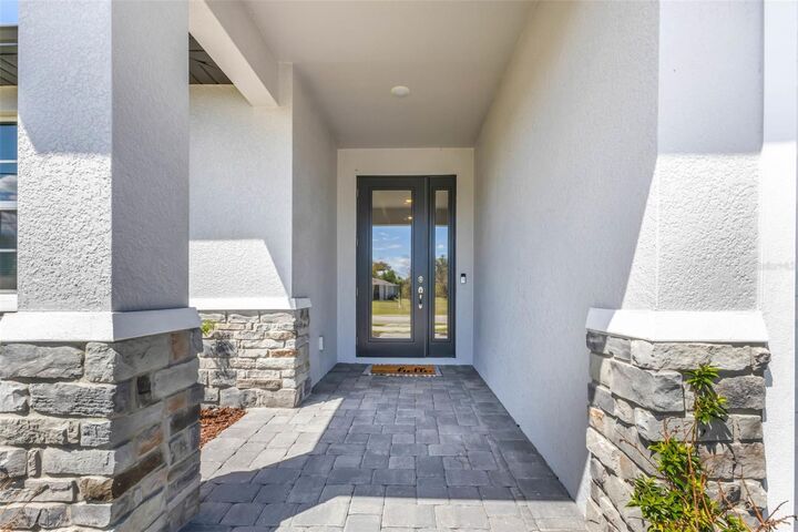 Property Photo: 223 Rio De Janeiro Avenue FL 33983