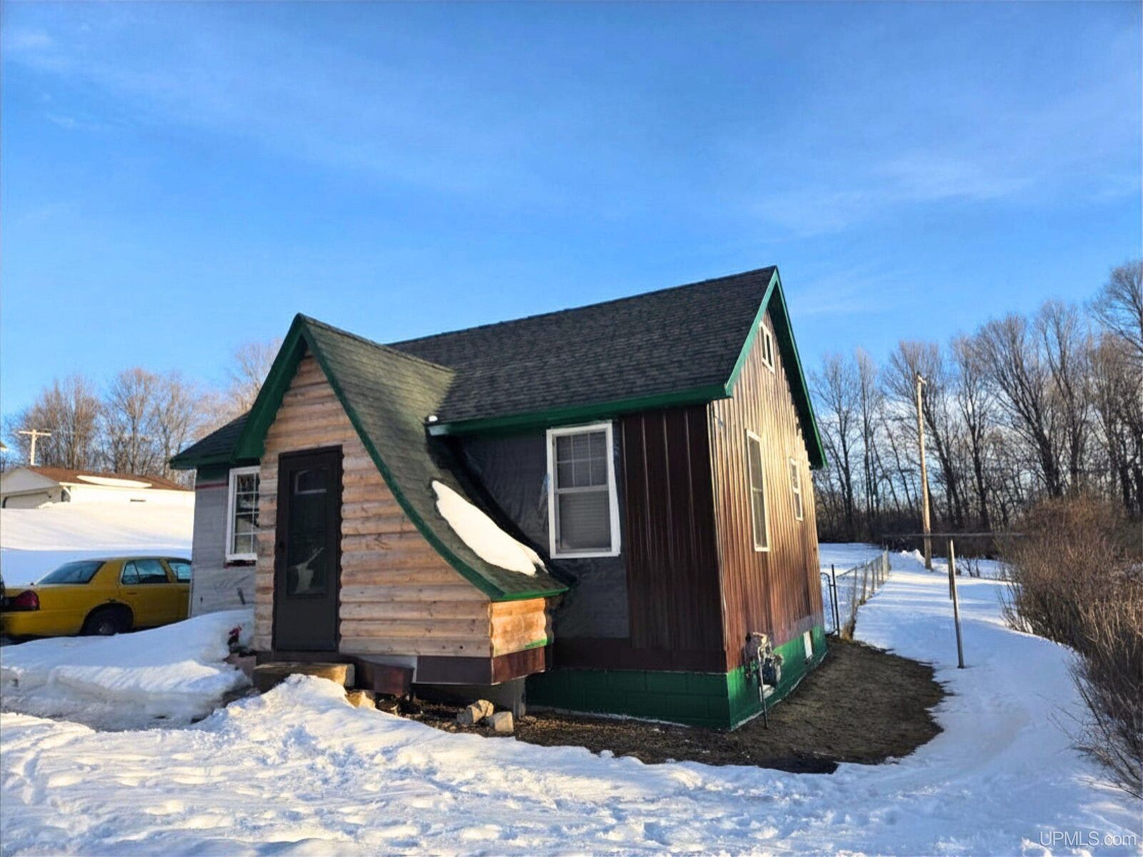 Property Photo:  96 Allen Street  MI 49935 