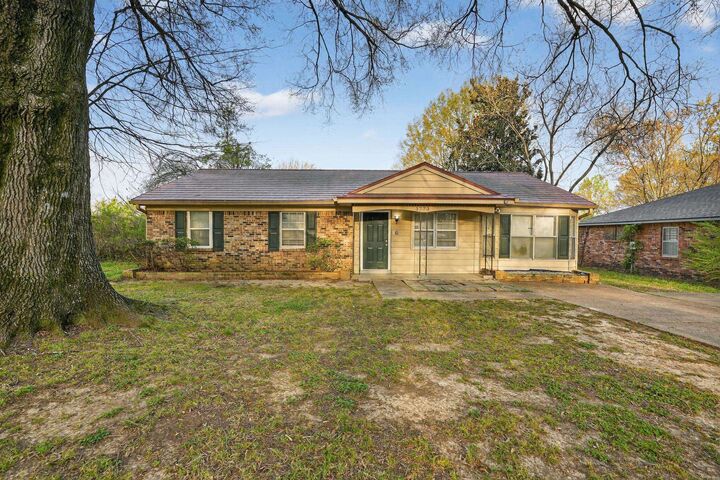 Property Photo: 3773 Schoolfield Rd TN 38127