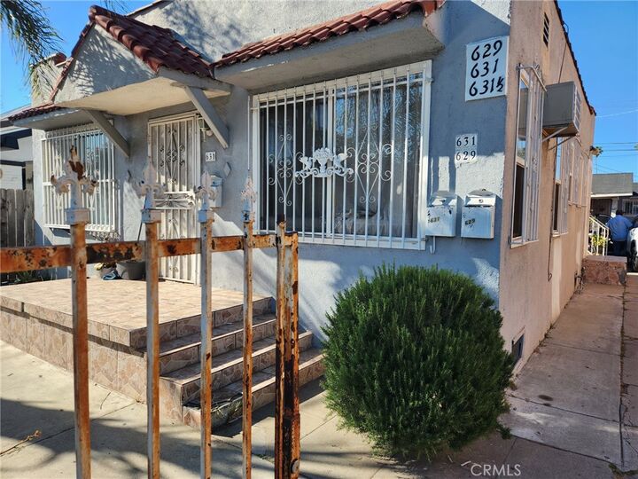 Property Photo:  629 W Gage Avenue  CA 90044 