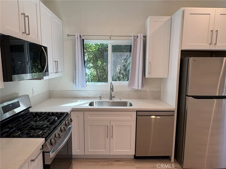 Property Photo:  22119 San Miguel Street  CA 91364 