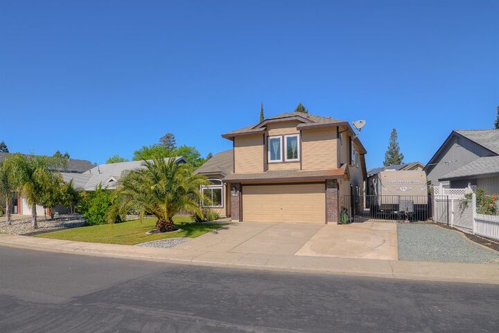 Property Photo: 5722 Laguna Quail Way CA 95758