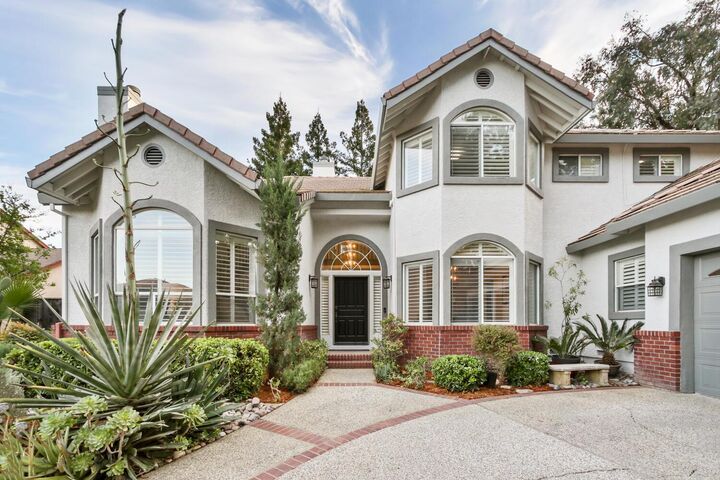 Property Photo: 824 Harrier Place CA 95616