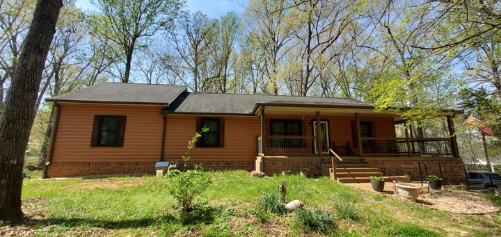 Property Photo:  1109 Ellis Ct  TN 37035 