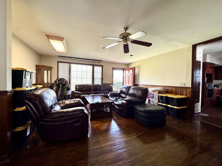 Property Photo: 411 Brewer Dr TN 37211