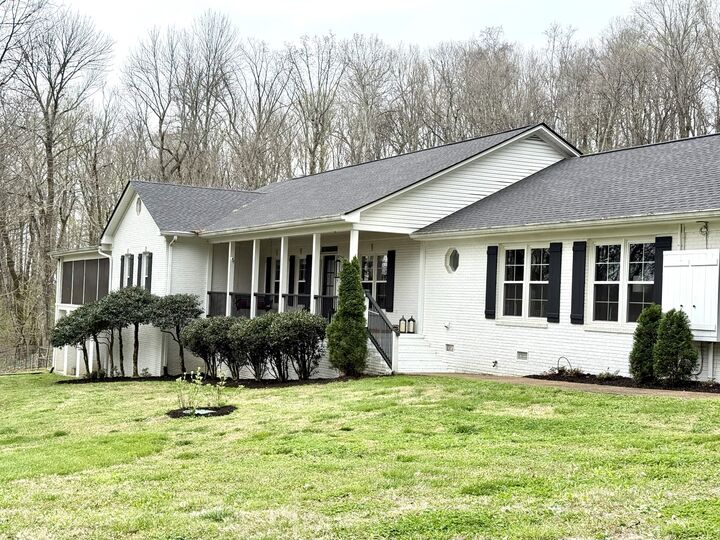 Property Photo: 1395 Roy Sellers Rd TN 38401