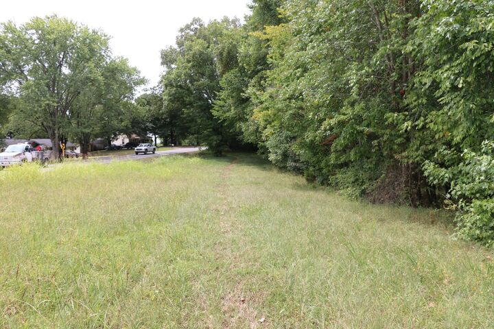Property Photo:  1 Dotsonville Rd  TN 37042 