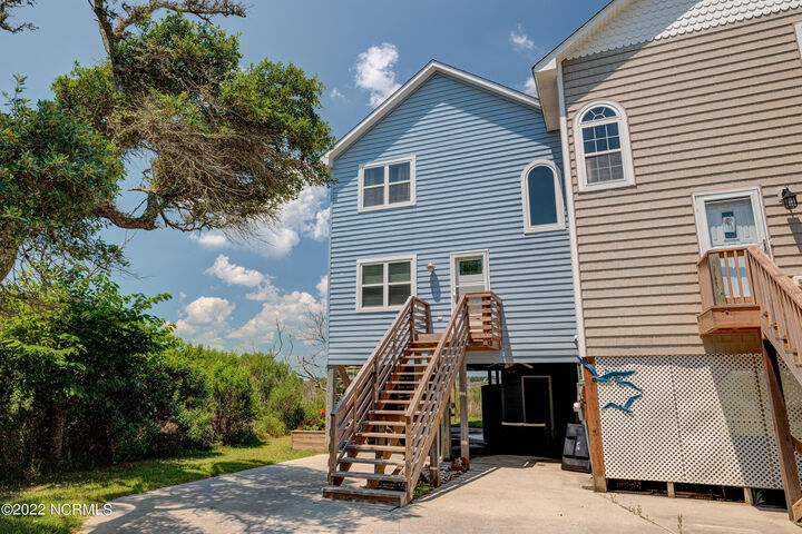Property Photo:  316 Bay Circle  NC 28460 