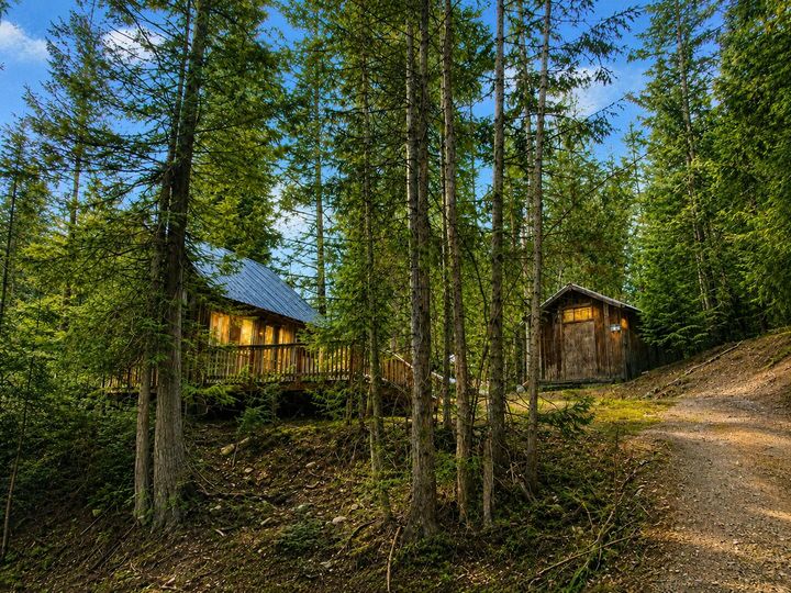 Property Photo:  3121 Fifteen Mile Creek Rd  WA 99141 
