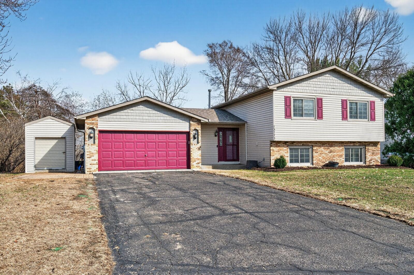 Property Photo:  13773 Partridge Street NW  MN 55304 