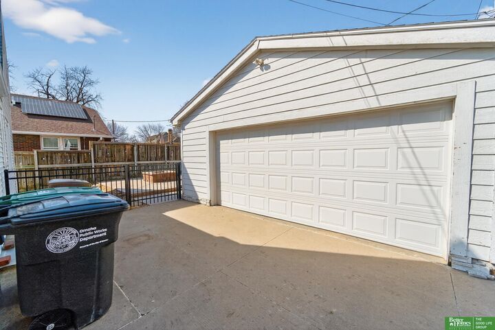 Property Photo:  4432 Hickory Street  NE 68105 