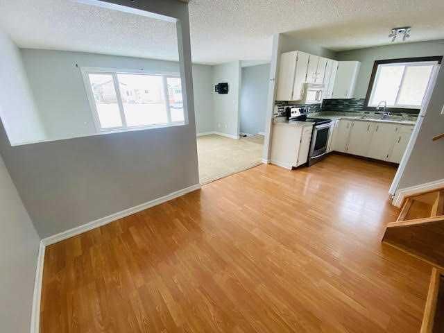 Property Photo:  428 Boutin Avenue  AB T7V 1A2 