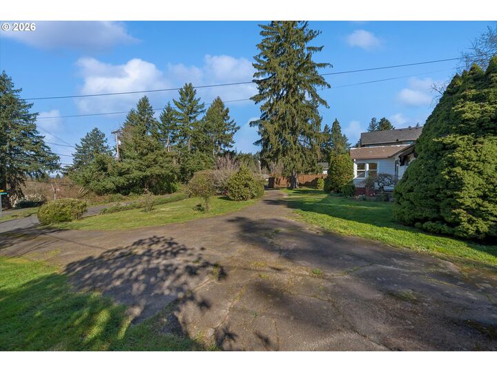 Property Photo: 3410 SW Underwood Dr OR 97225