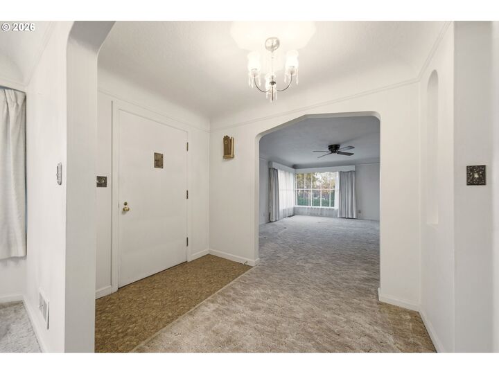 Property Photo: 3900 NW Franklin St WA 98660