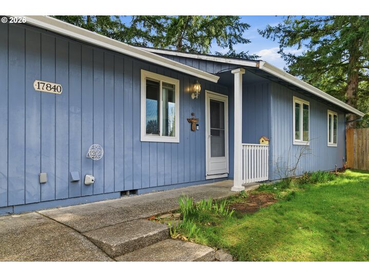 Property Photo:  17840 Wolf Dr  OR 97055 