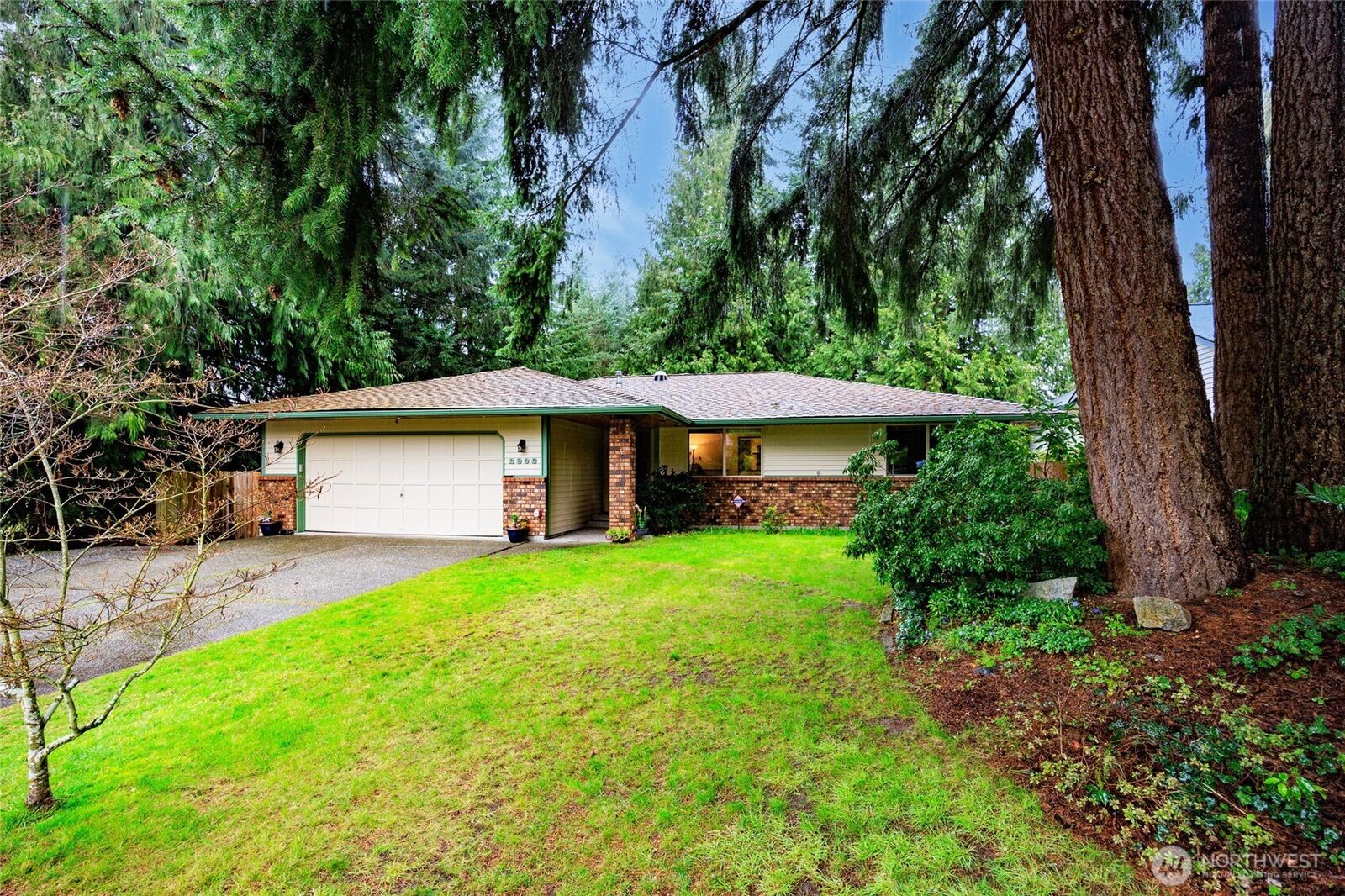 Property Photo:  2903  168th Street SE  WA 98012 