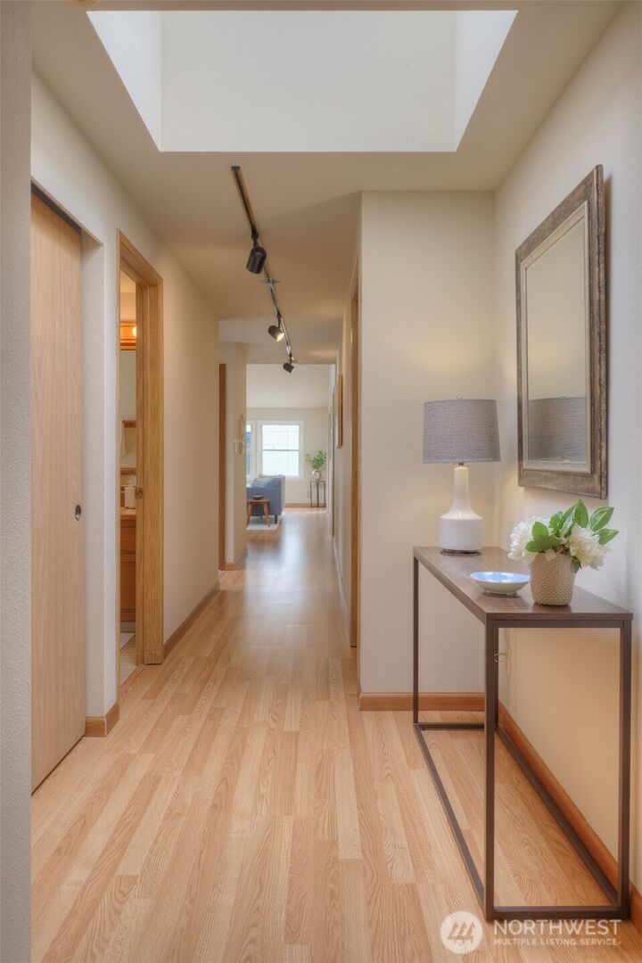 Property Photo:  909 N 35th Street 402  WA 98103 