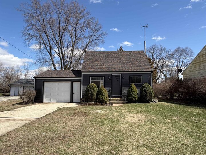 Property Photo:  8415 Ravere Street  IL 61115 