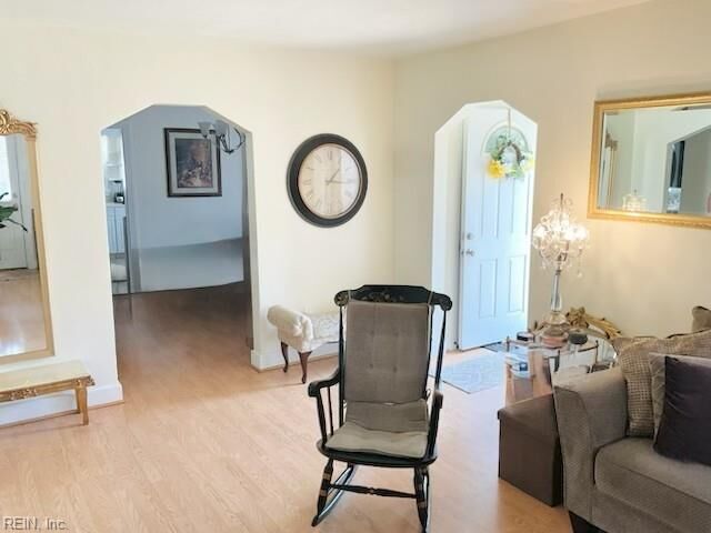 Property Photo:  321 Bruce St  VA 23434 