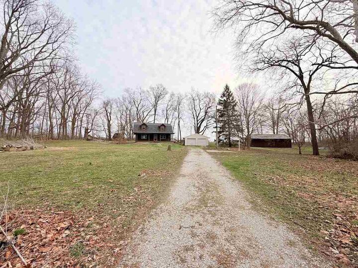 Property Photo:  2037 W County Rd 300 S Danville  IN 46122 