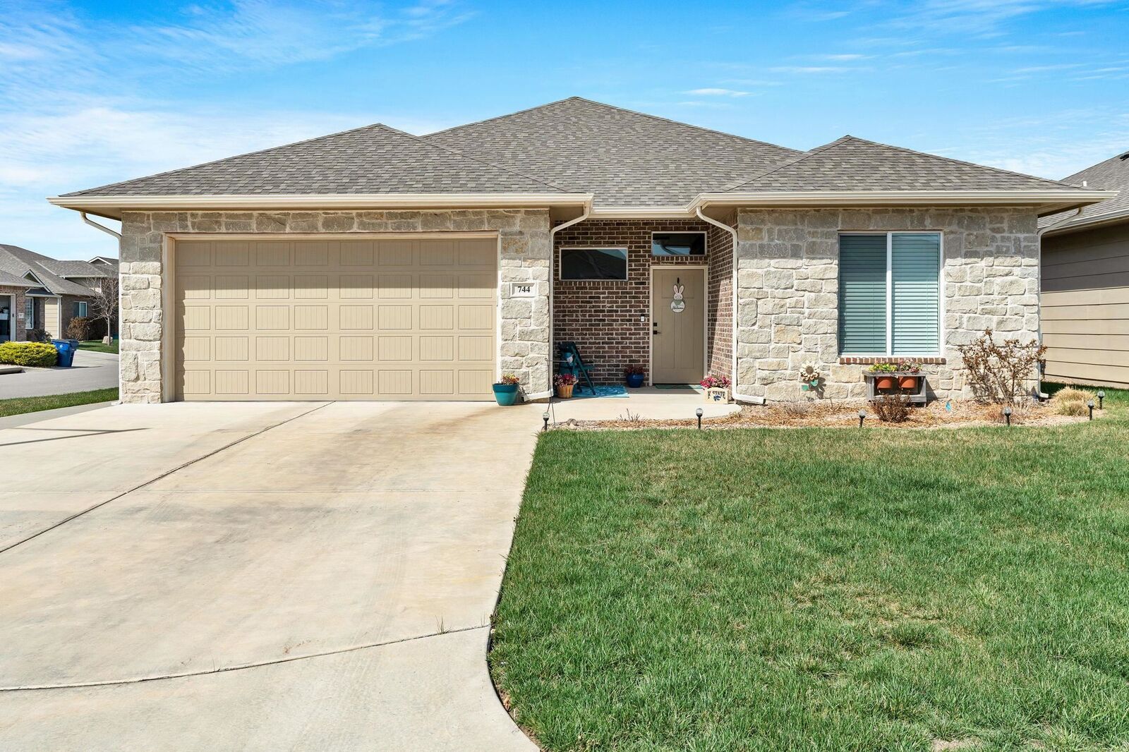 Property Photo:  744 N Thornton Ct  KS 67235 