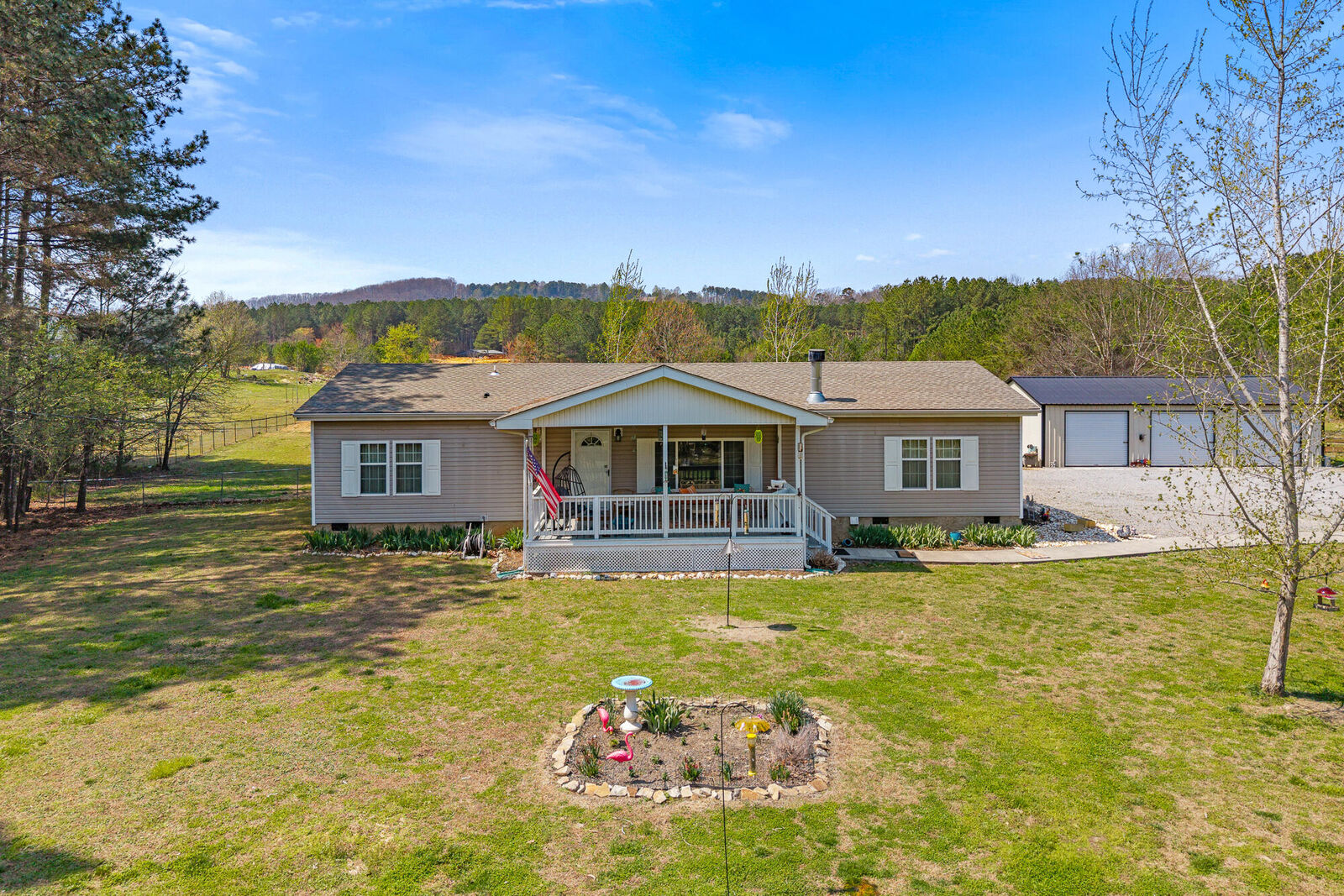 Property Photo: 125 County Road 273 TN 37826