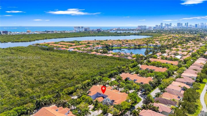 Property Photo:  1120 Canella Ln 1120  FL 33019 