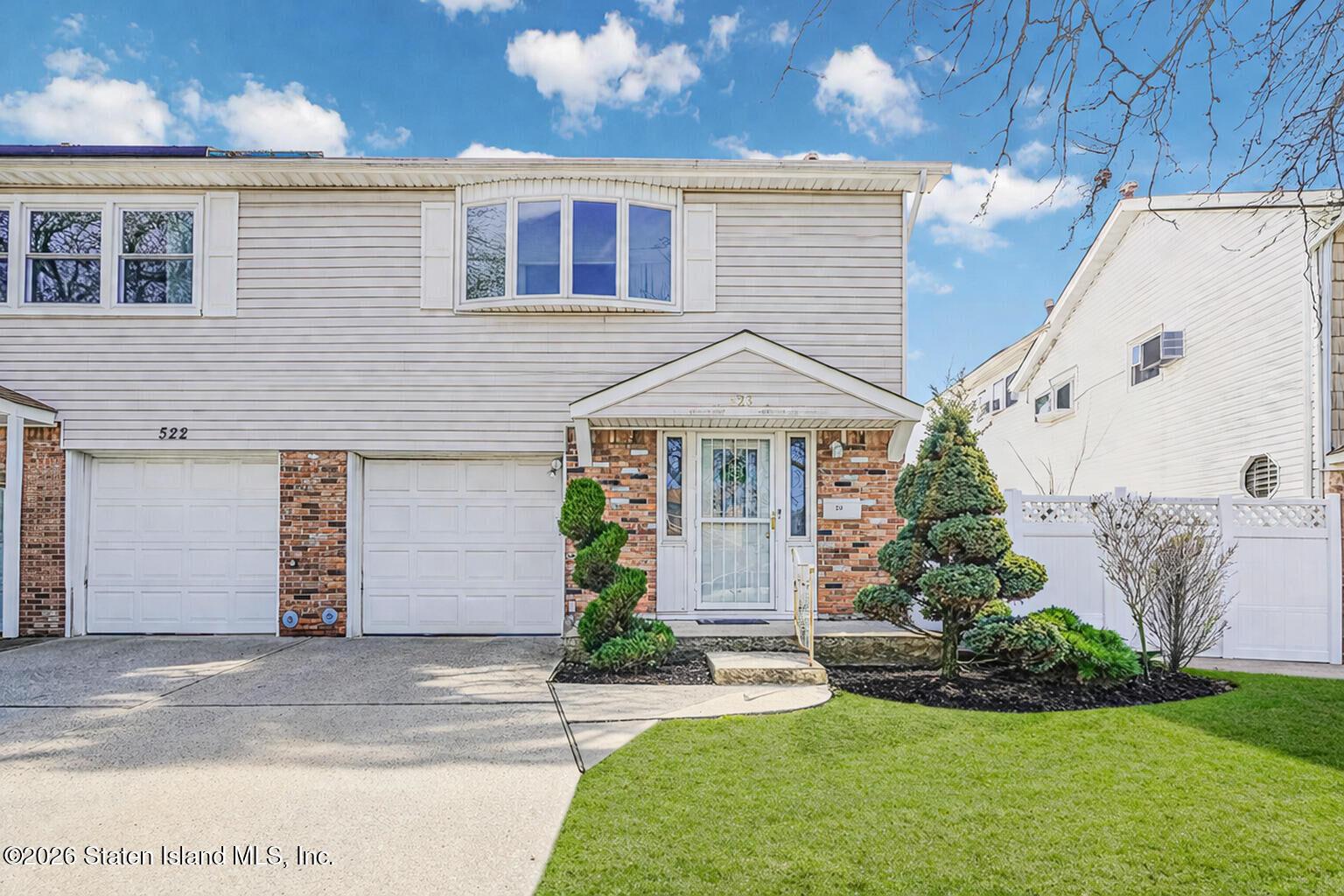 Property Photo:  526 Leverett Avenue  NY 10308 