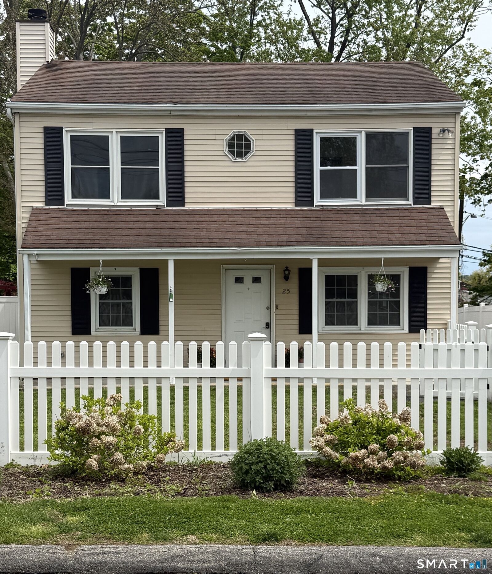 Property Photo:  25 Albin Road  CT 06902 
