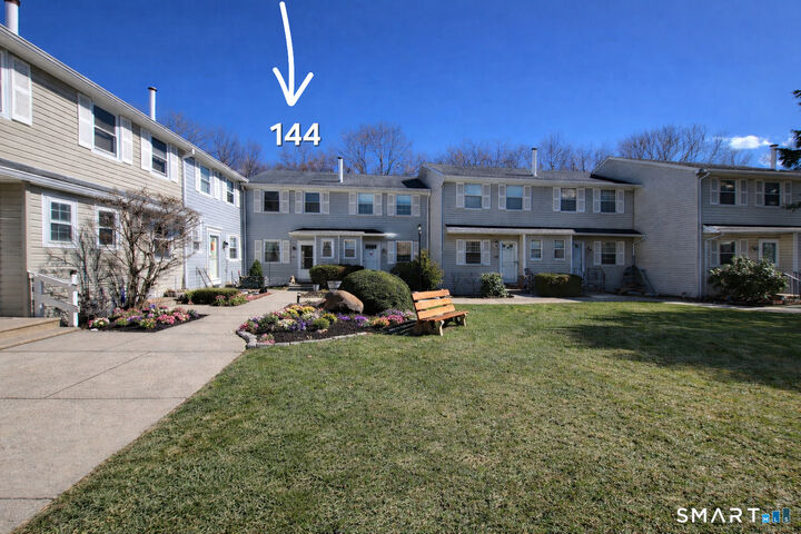 Property Photo:  144 East Gate Lane 144  CT 06514 