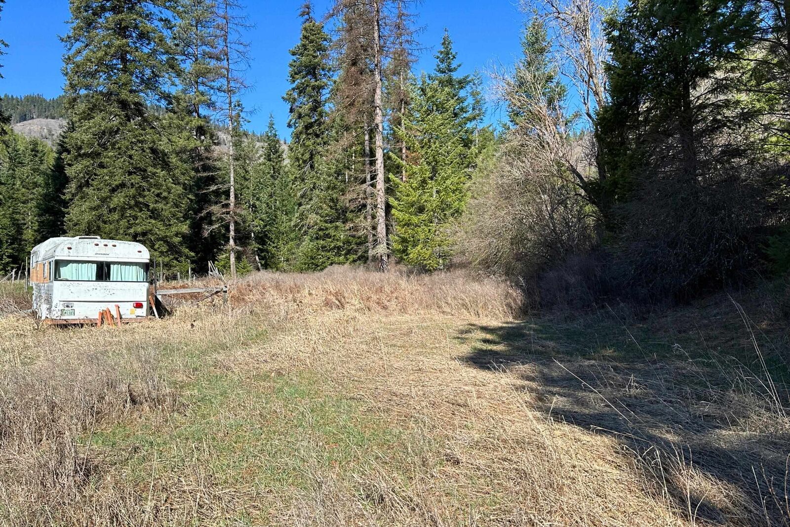 Property Photo:  4149 North Deer Lake Rd  WA 99148 