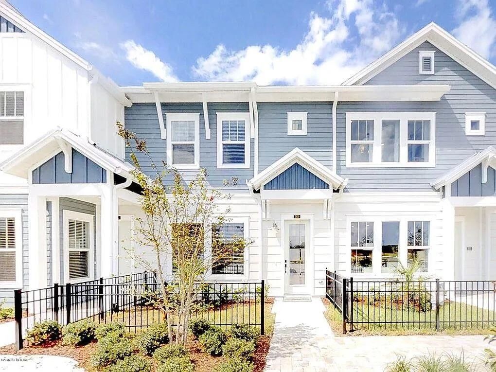 Property Photo:  7441 Beach Walk Pl Place  FL 32256 