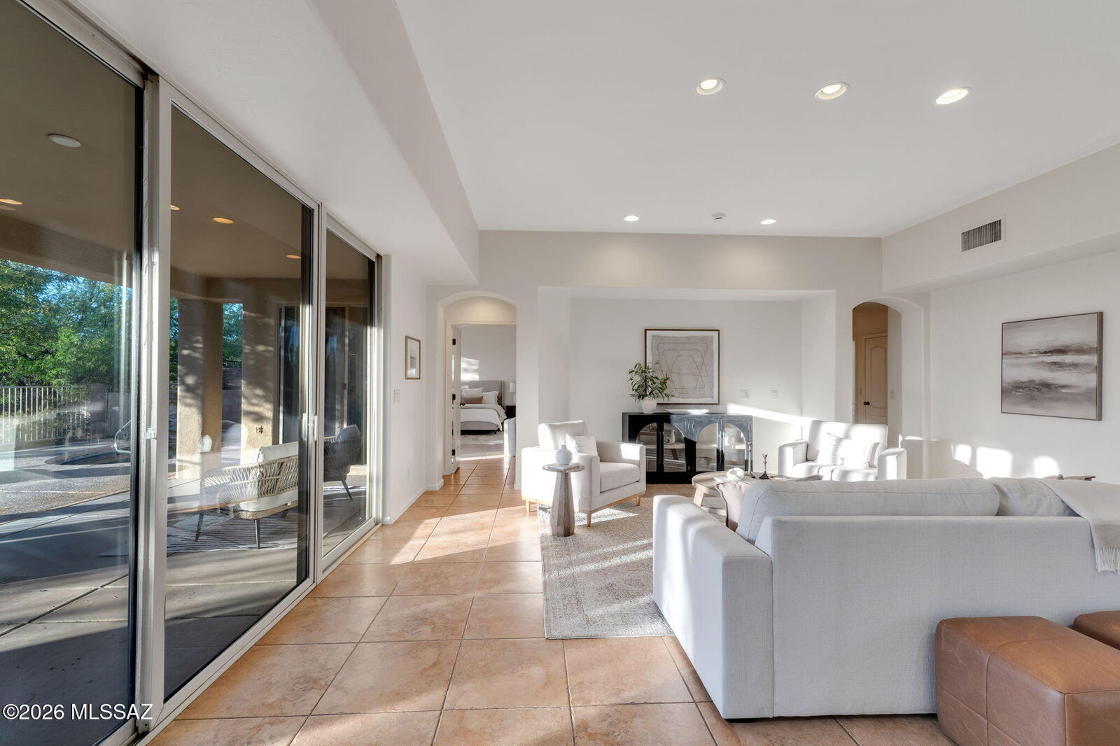 Property Photo: 12925 N High Hawk Drive AZ 85658