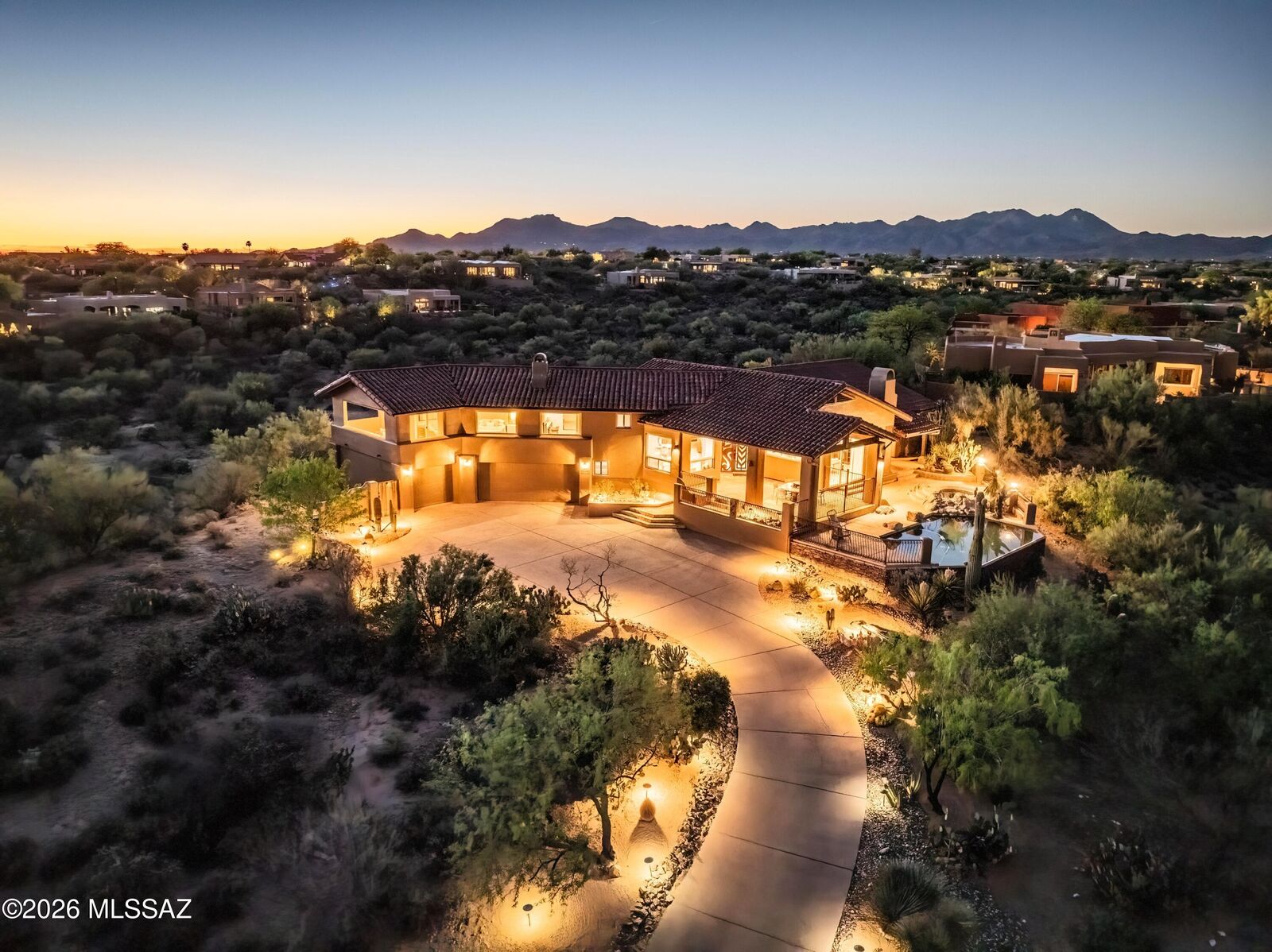 Property Photo: 12107 N Sliding Rock Place AZ 85755