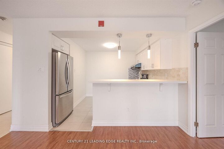 Property Photo:  175 Cedar Avenue 302  ON L4C 9V3 