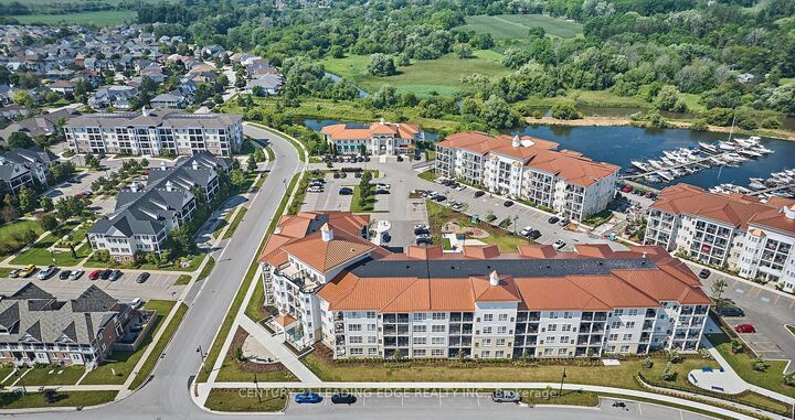 Property Photo:  50 Lakebreeze Drive 105  ON L1B 0V9 