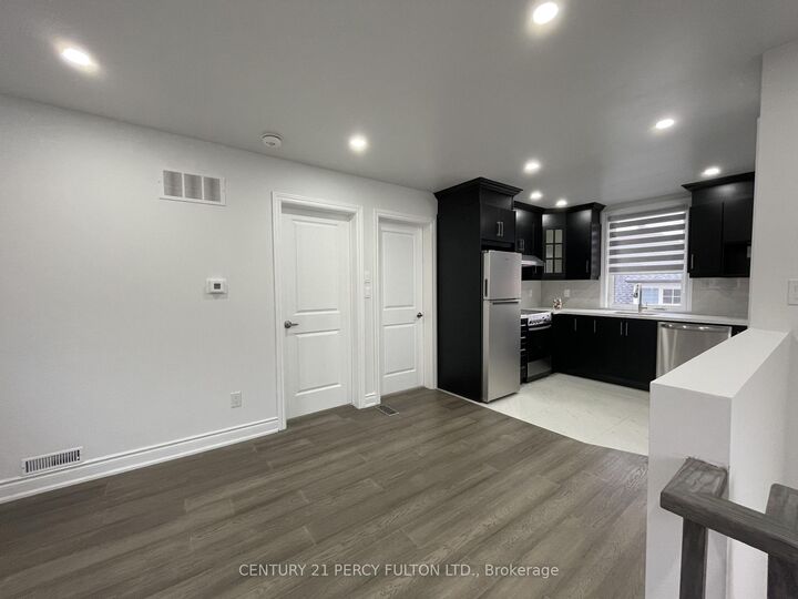 Photo de la propriété:  530 Country Glen Coach  ON L6B 1H4 