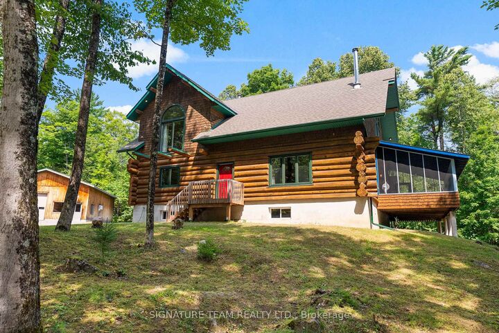 Property Photo: 800 Woito Station Road ON K2A 6W5