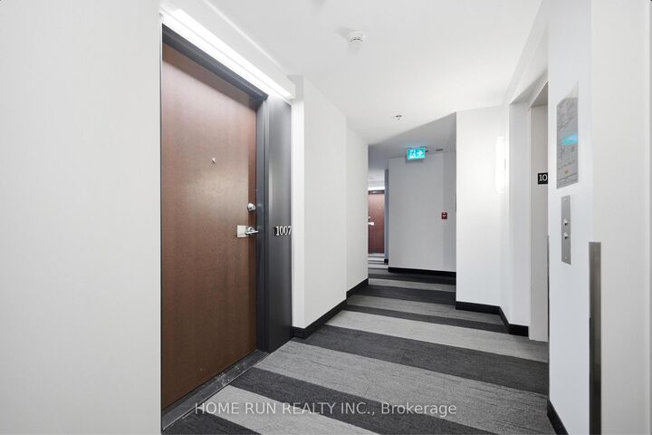 Property Photo: 199 Slater Street 1007 ON K1P 0C8