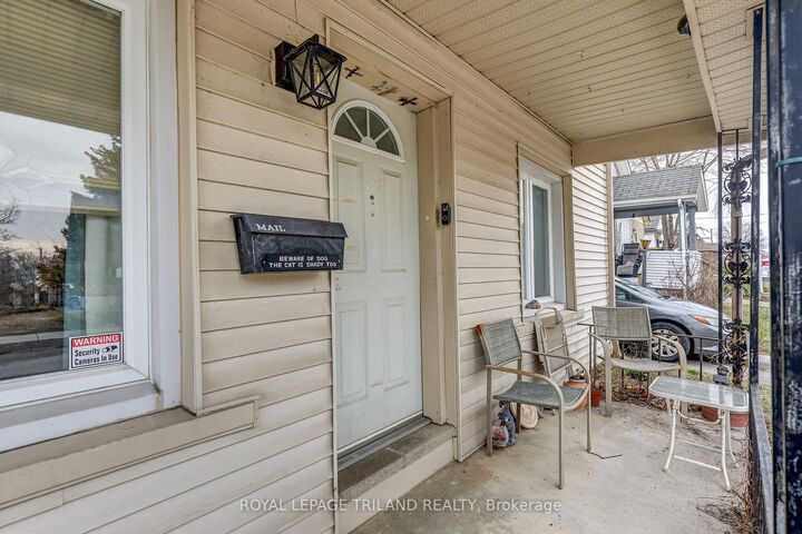 Property Photo: 70 Homan Street ON N5Z 1A8