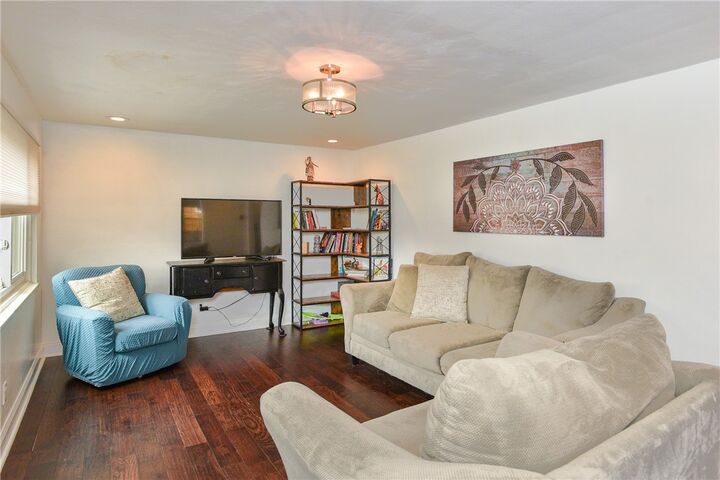 Property Photo: 4721 Lolly Dr PA 15146