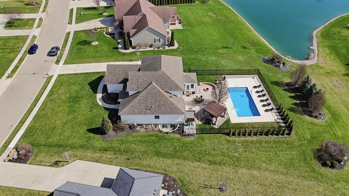 Property Photo: 1250 Macintosh Court OH 45371