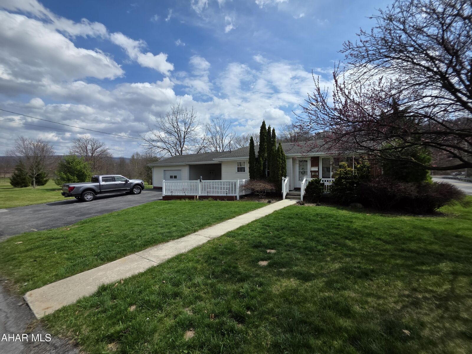 Property Photo:  5743 Maryland Avenue  PA 16602 