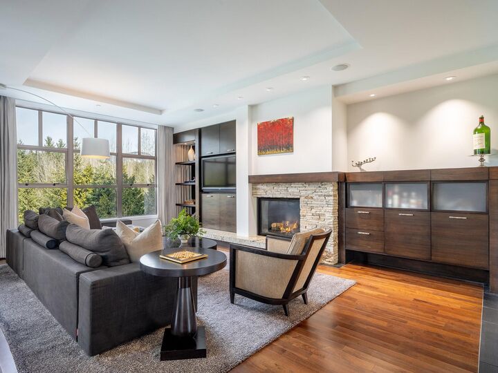 Property Photo: 4617 Blackcomb Way 33 BC V8E 0Y4