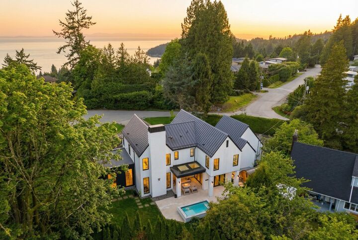 Property Photo: 4050 Ripple Place BC V7V 3L4