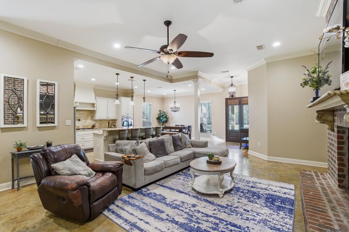 Property Photo:  7735 Castello Rd  LA 70730 